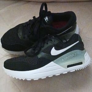 Nike Air Max Black and White Athletic Shoes